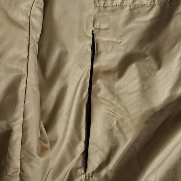 MEN'S NIKE SPORTSWEAR TECH WOVEN PACKABLE LINED JACKET - Picture 4 of 8